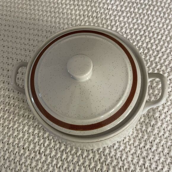 Bonsai Collection stoneware‎ casserole dish with lid beige with brown stripe - Picture 1 of 10